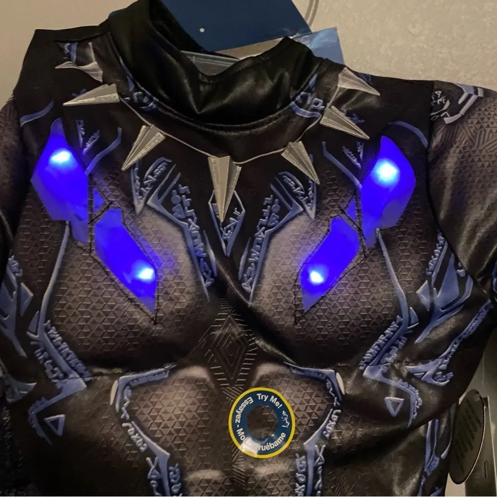 New Disney Marvel Avengers Black Panther Light-Up Costume for Kids 11-12